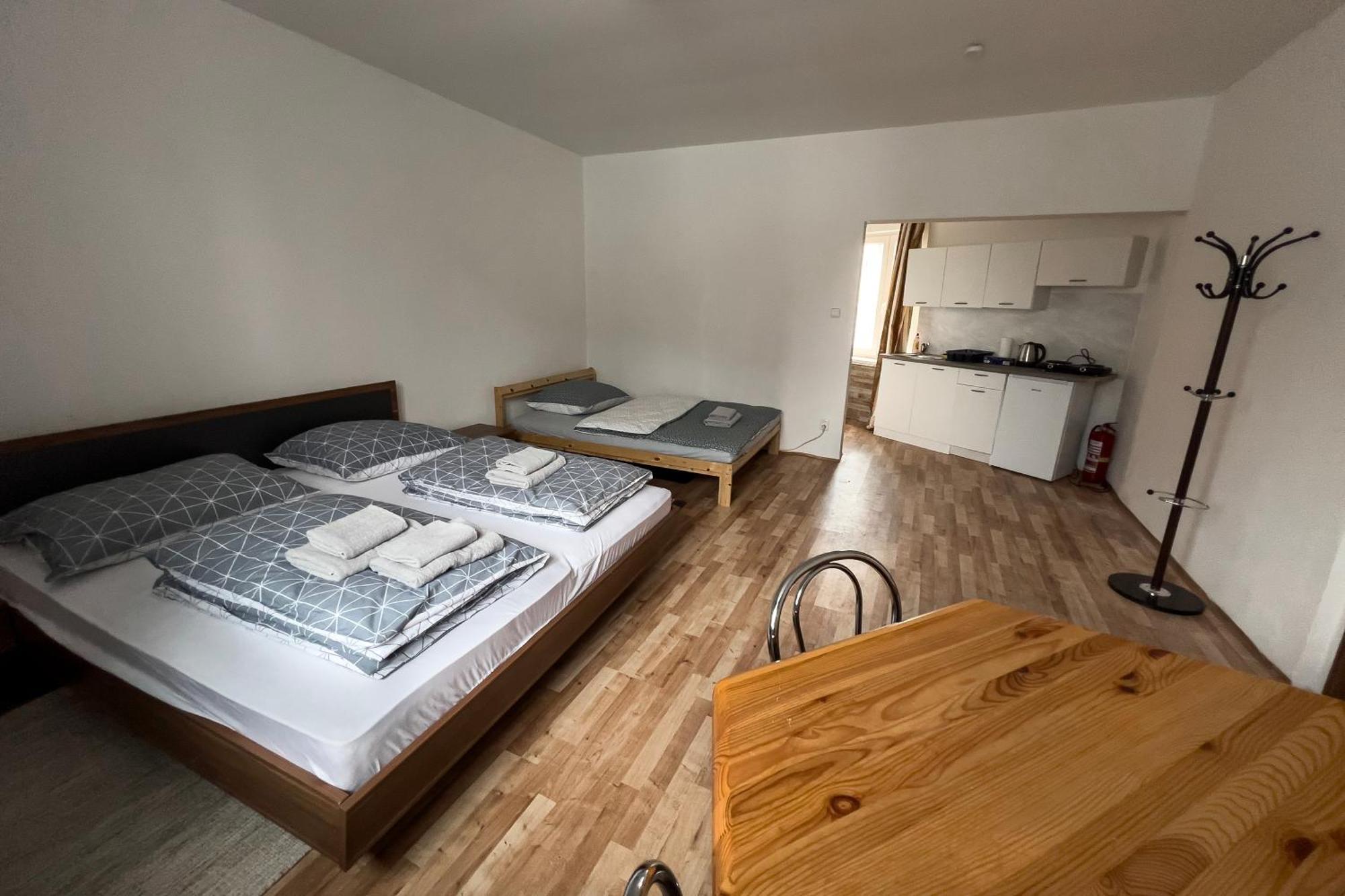 Apartments Gala Абертами Екстер'єр фото